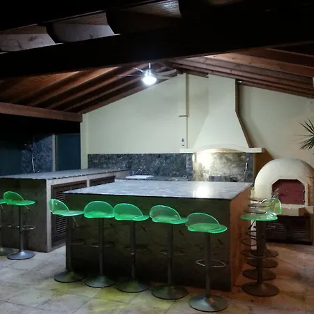 Nefeli Gardens Villa Вилла *