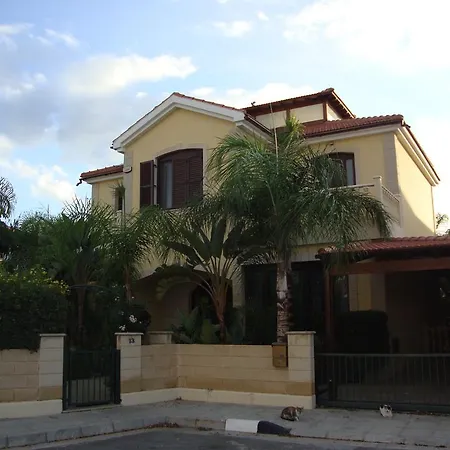 Nefeli Gardens Villa